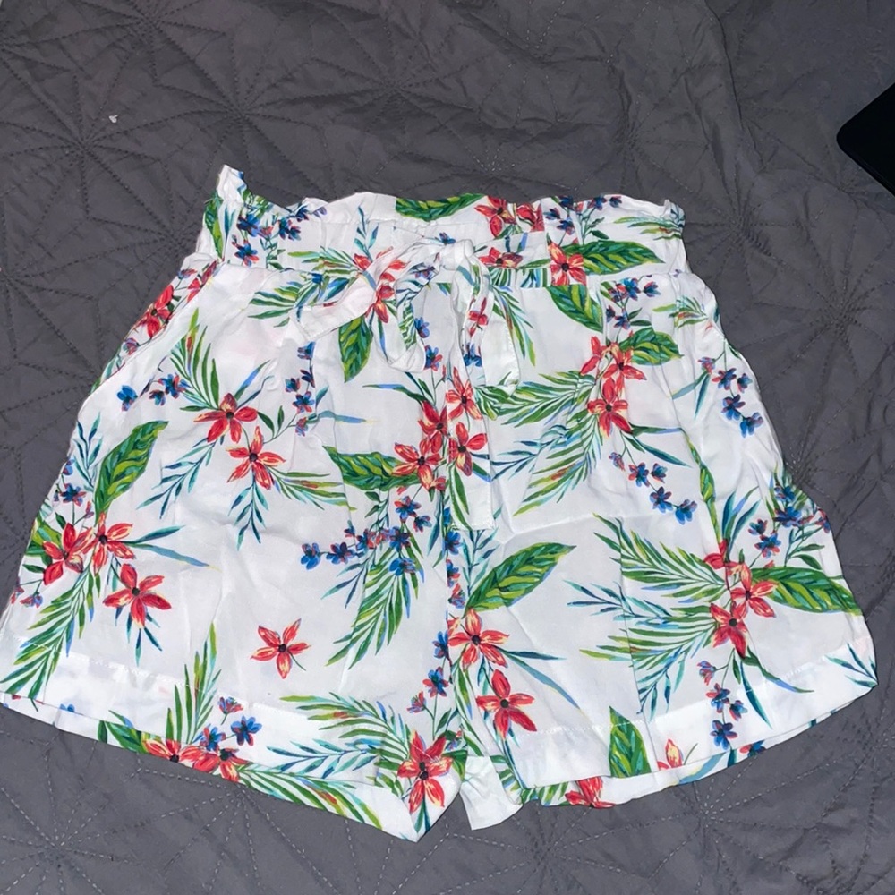 tropical print loose shorts